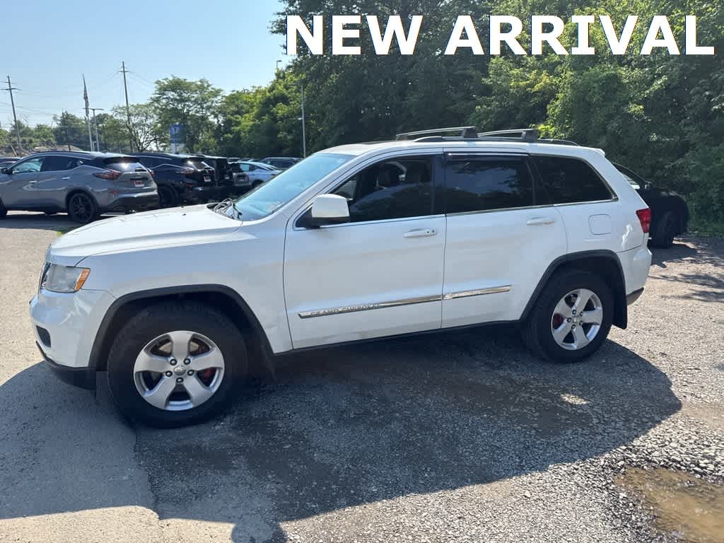 Thumbnail: 2011 Jeep Grand Cherokee - 2