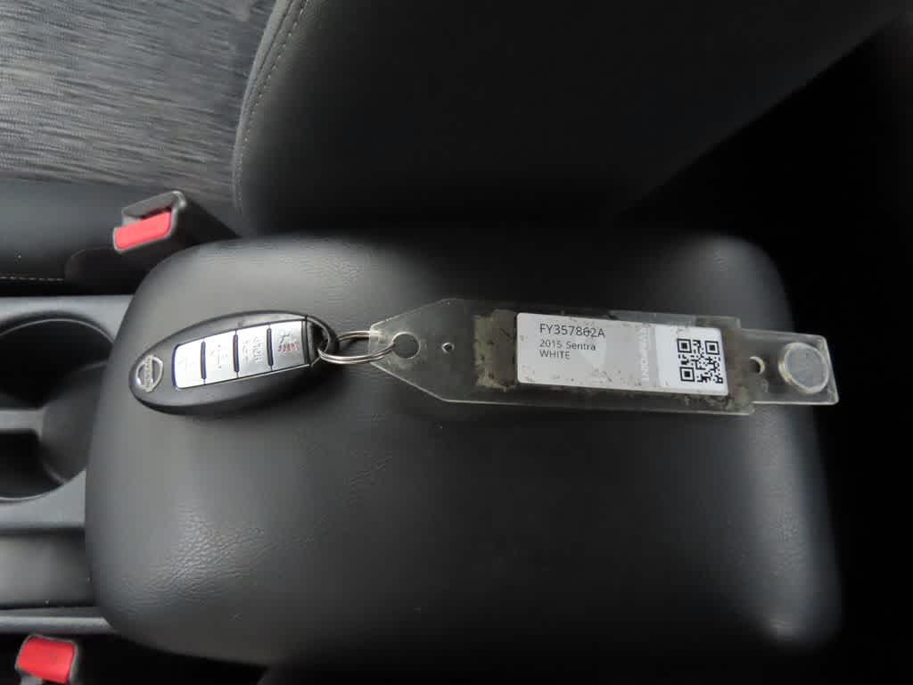 Thumbnail: 2015 Nissan Sentra - 23