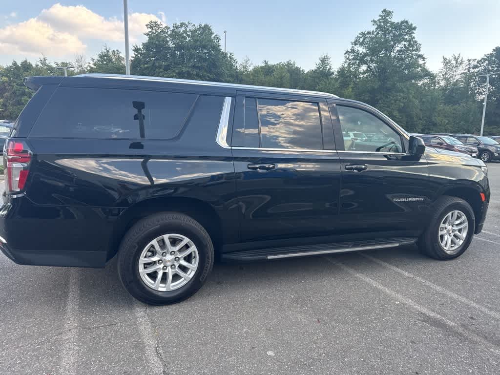 Thumbnail: 2023 Chevrolet Suburban - 12