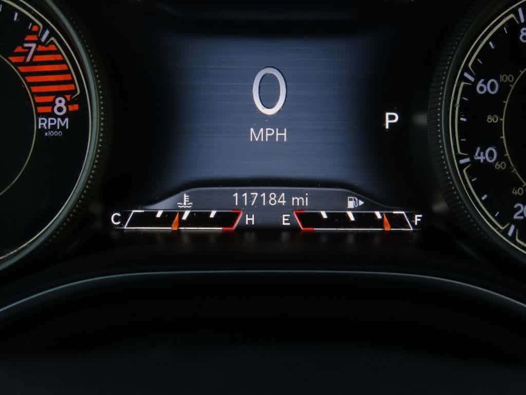 Thumbnail: 2019 Jeep Cherokee - 28