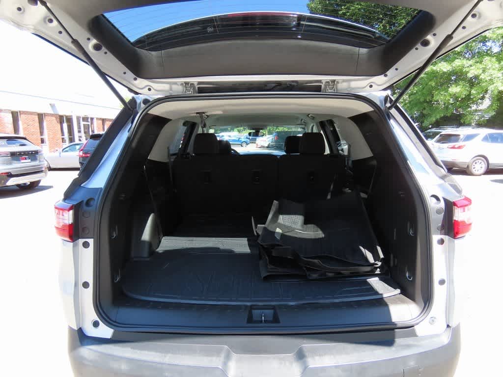 Thumbnail: 2019 Chevrolet Traverse - 11