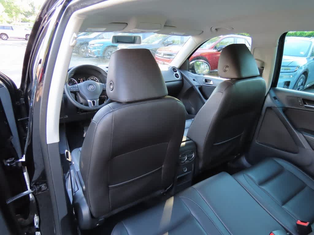 Thumbnail: 2015 Volkswagen Tiguan - 14