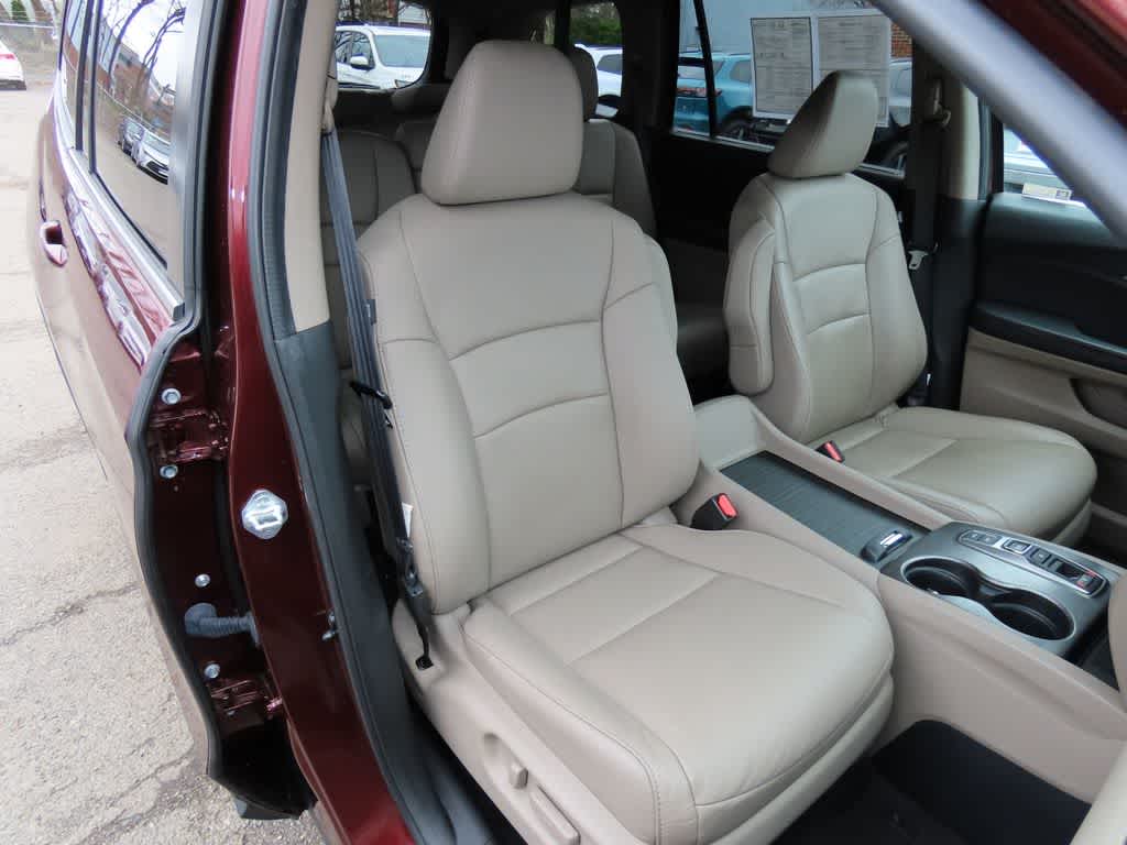 Thumbnail: 2022 Honda Pilot - 17