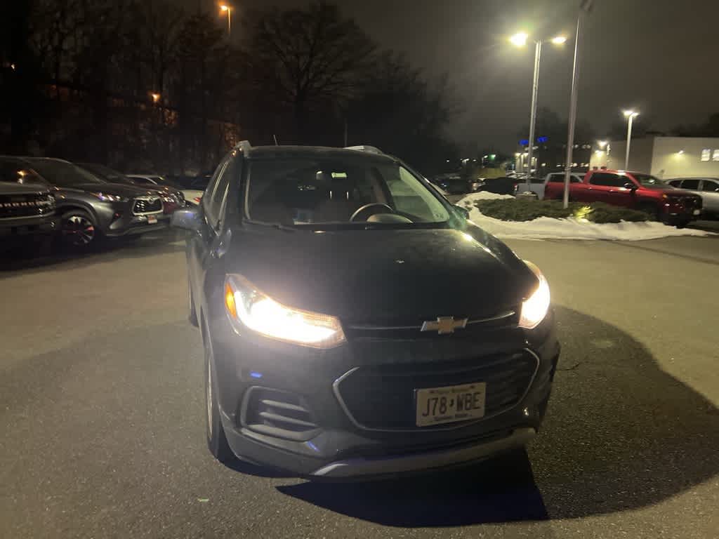 Thumbnail: 2018 Chevrolet Trax - 8