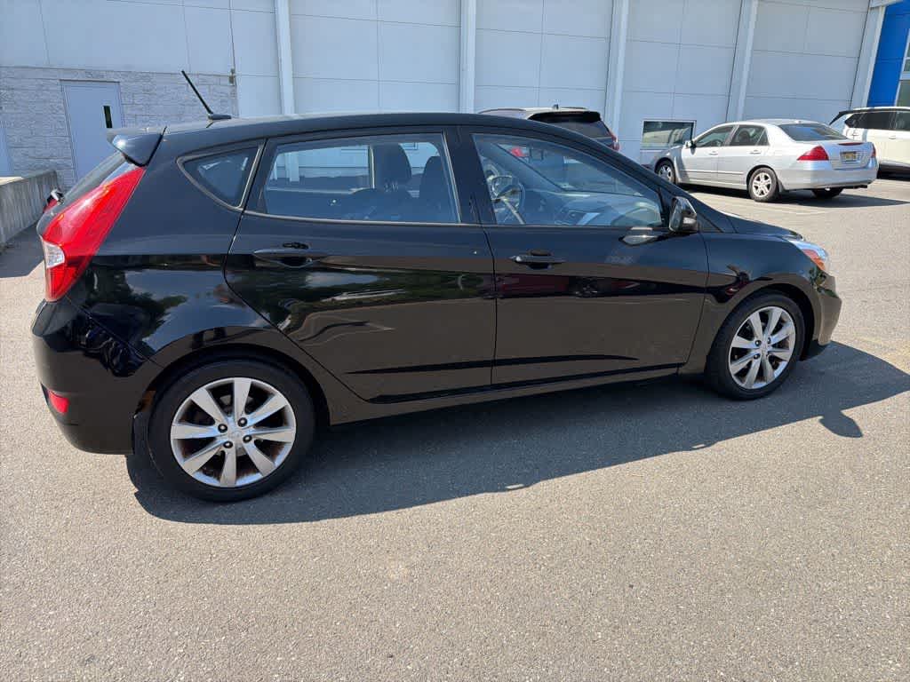 Thumbnail: 2014 Hyundai Accent - 14