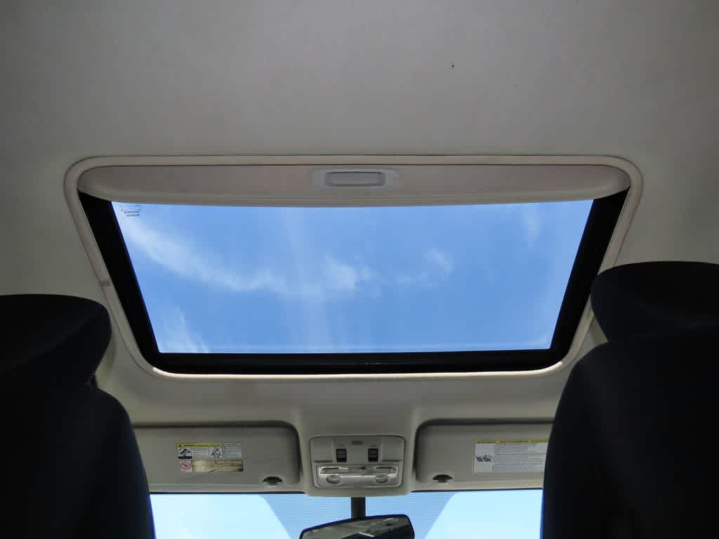 Thumbnail: 2013 Toyota RAV4 - 24
