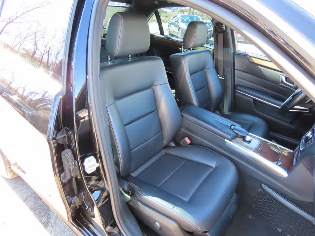 Thumbnail: 2015 Mercedes-Benz E-Class - 17