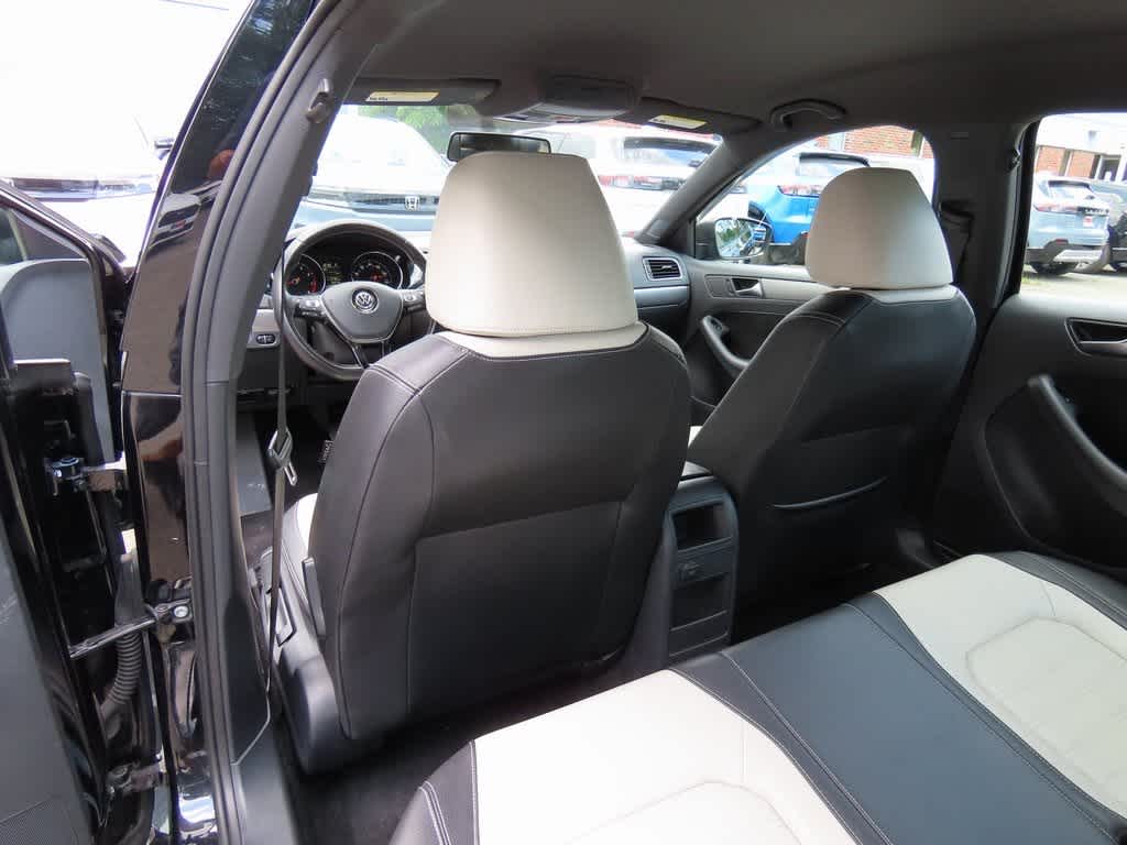 Thumbnail: 2016 Volkswagen Jetta - 15