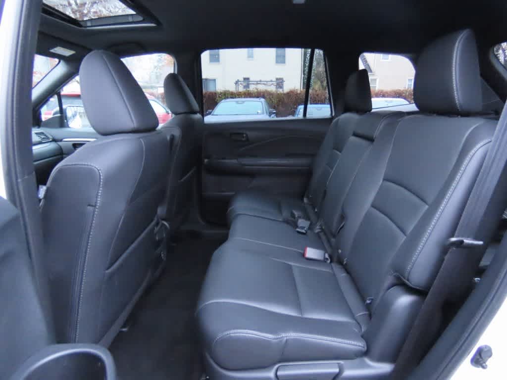 Thumbnail: 2022 Honda Passport - 13