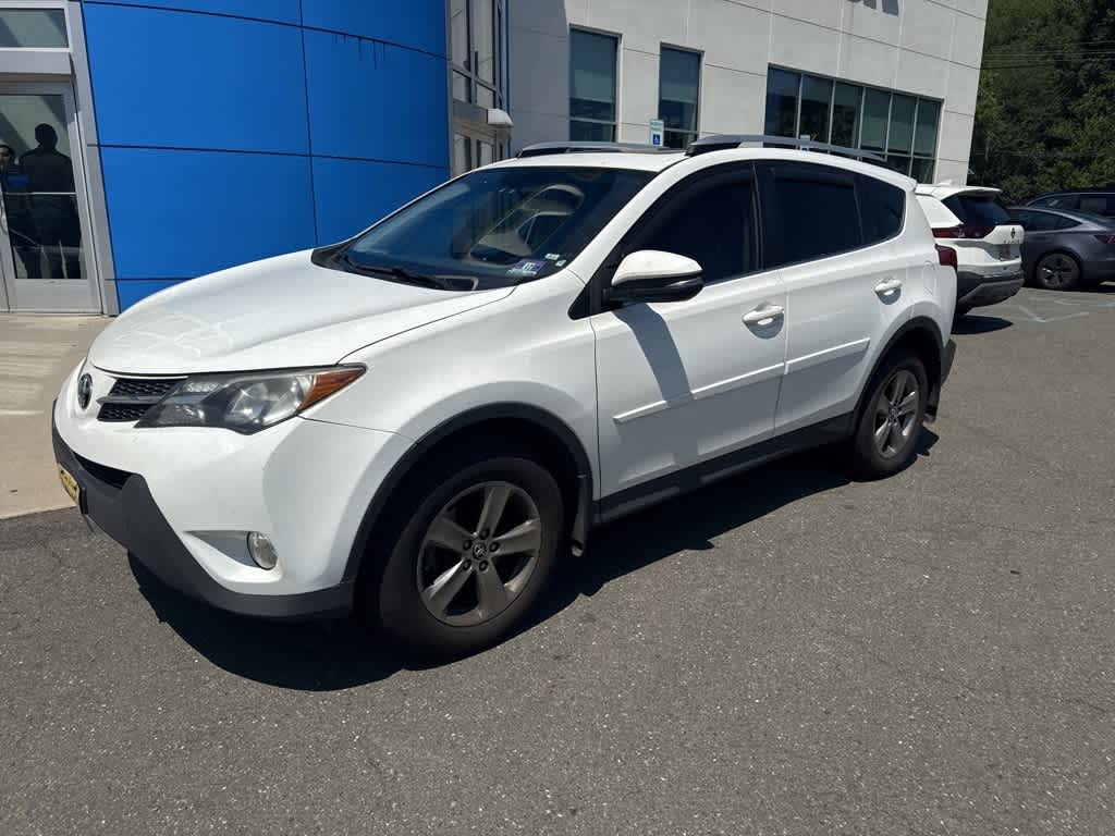 Thumbnail: 2015 Toyota RAV4 - 2