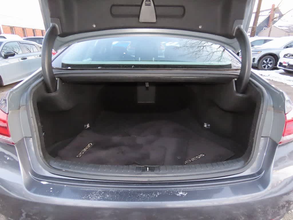 Thumbnail: 2015 Hyundai Genesis - 10