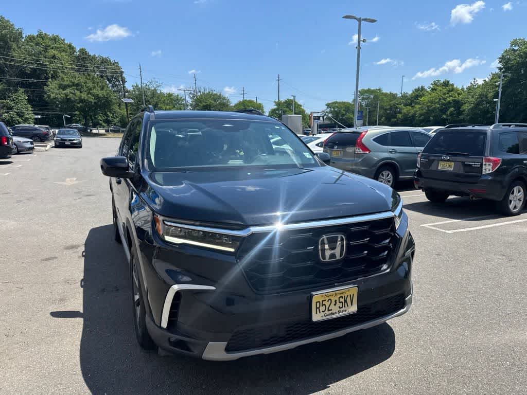 Thumbnail: 2023 Honda Pilot - 22