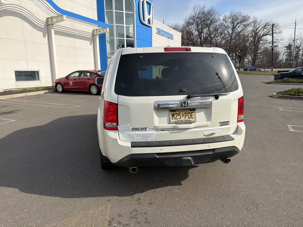 Thumbnail: 2015 Honda Pilot - 11