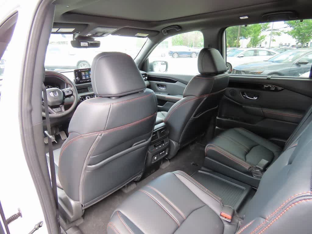 Thumbnail: 2025 Honda Pilot - 15