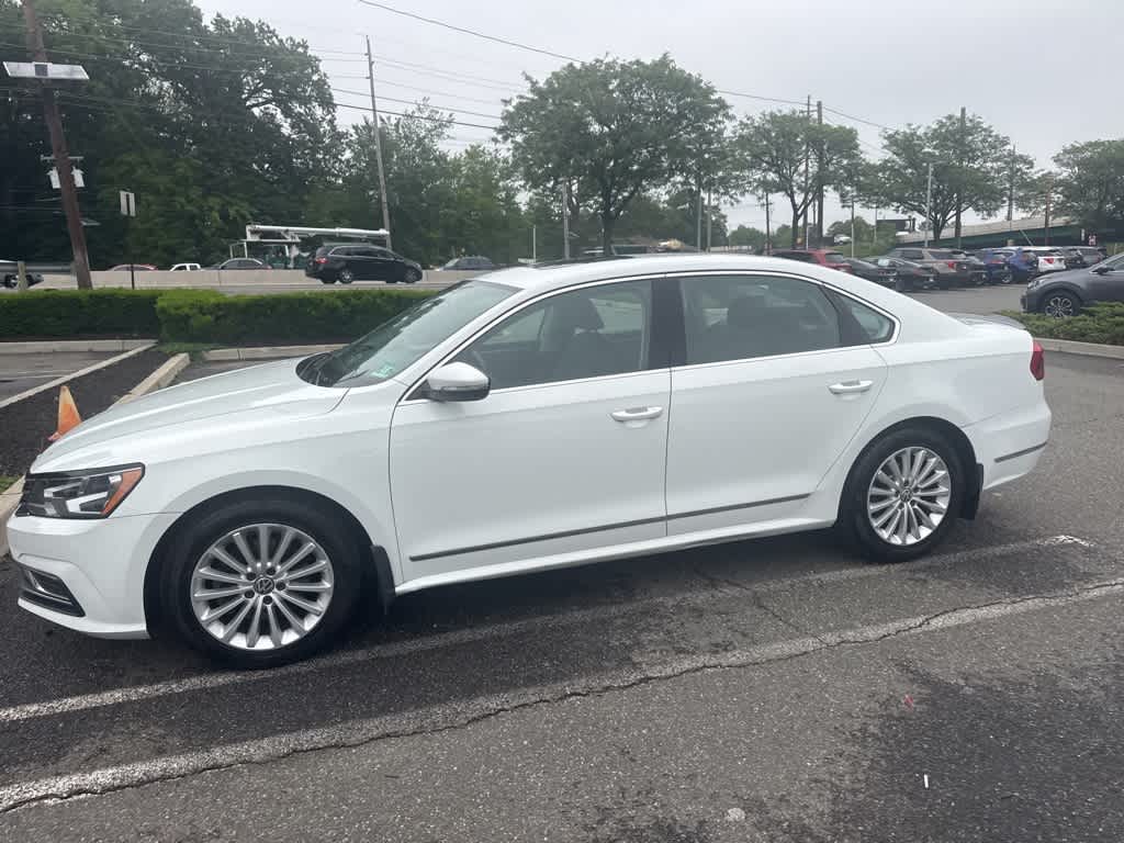 2016 Volkswagen Passat SE -
                  Paramus, NJ