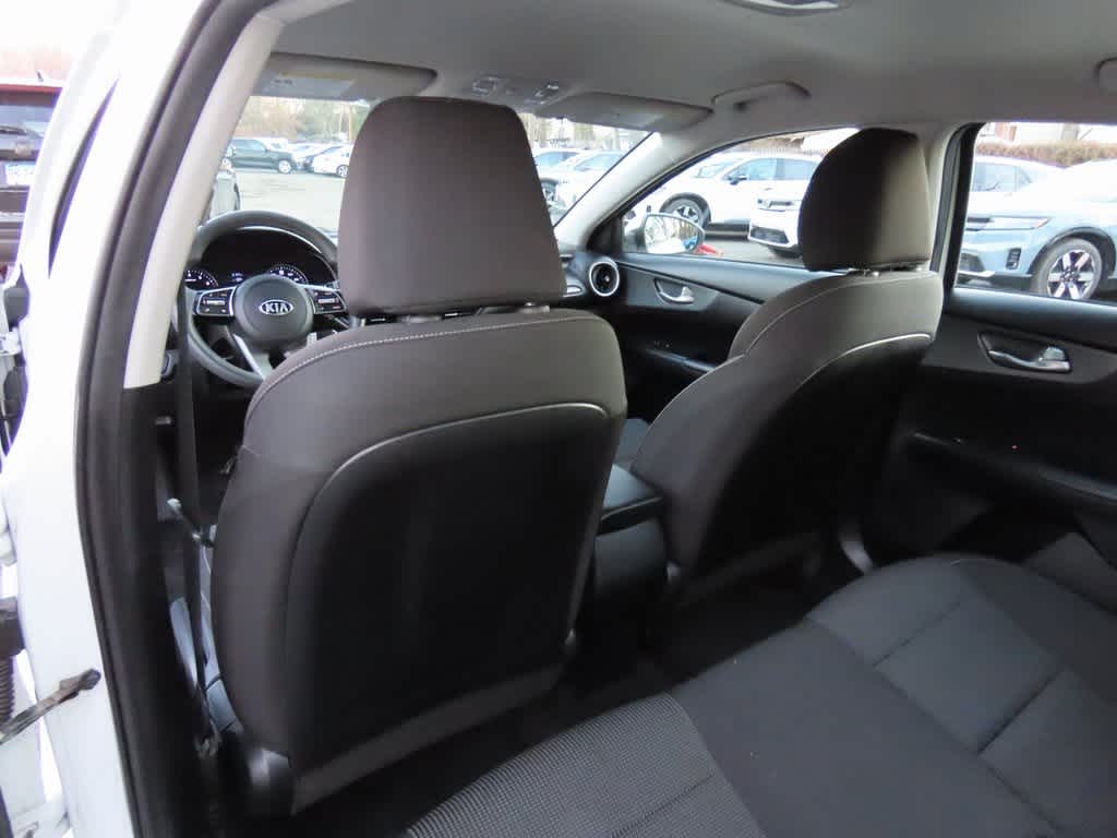 Thumbnail: 2019 Kia Forte - 14