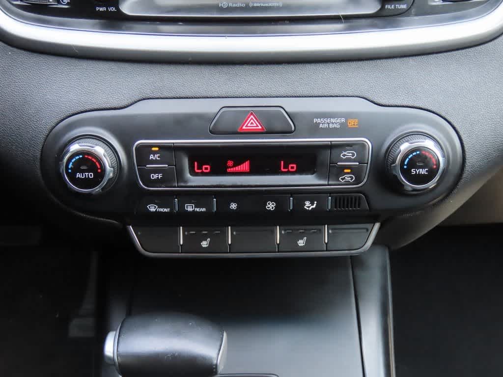 Thumbnail: 2019 Kia Sorento - 23
