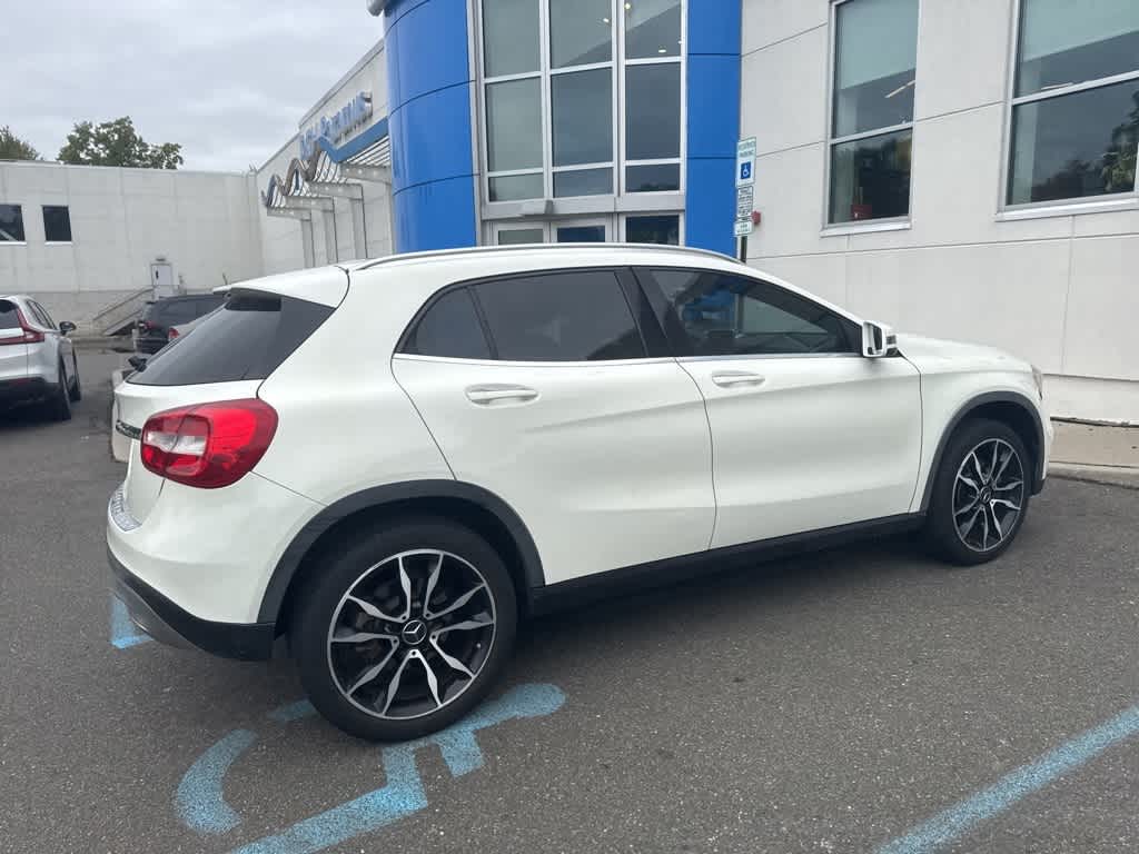 Thumbnail: 2016 Mercedes-Benz GLA - 7
