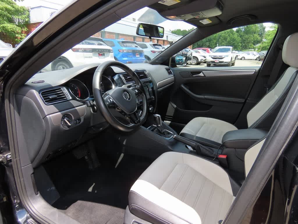 Thumbnail: 2016 Volkswagen Jetta - 2