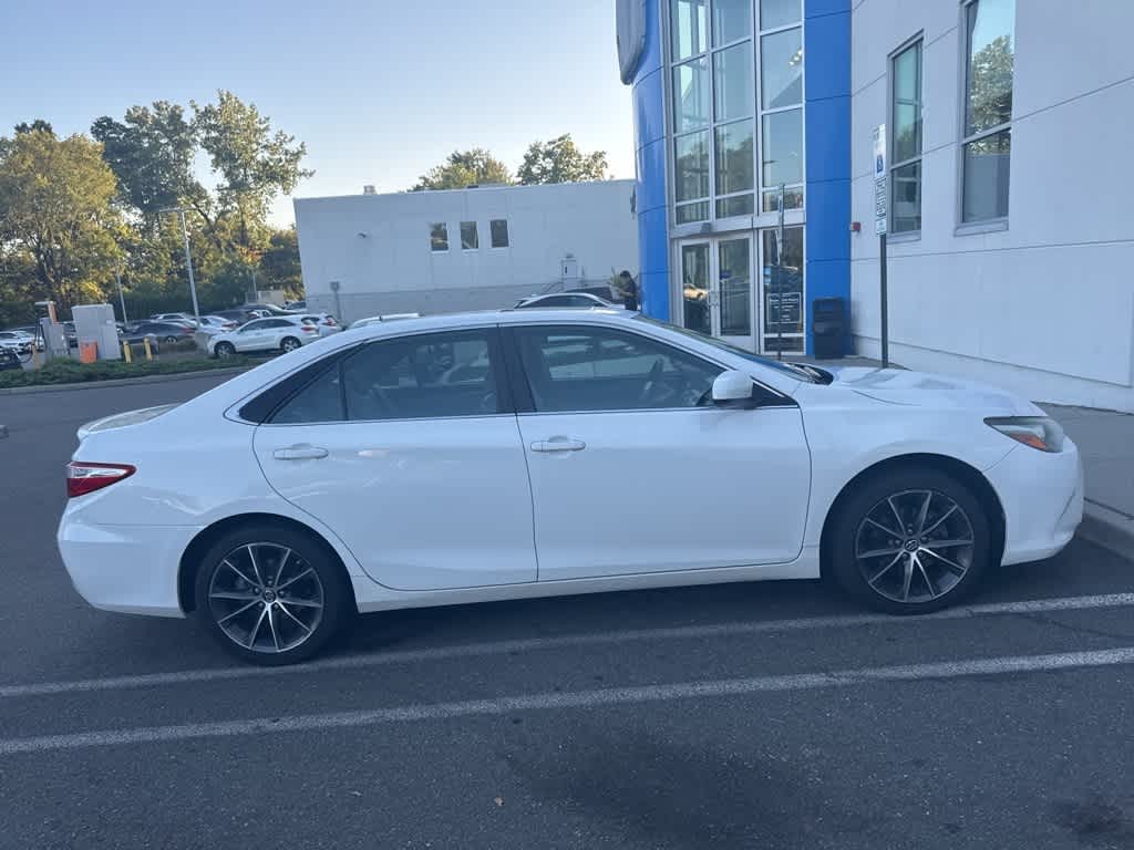 Thumbnail: 2017 Toyota Camry - 5