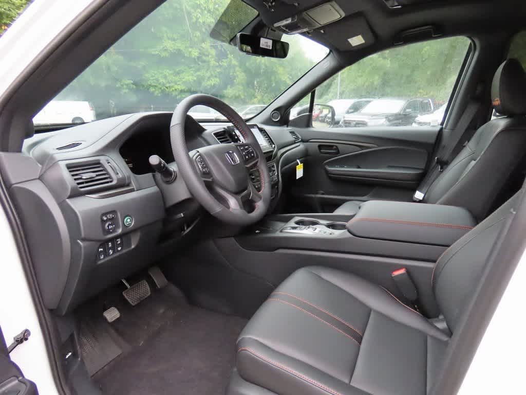 Thumbnail: 2025 Honda Ridgeline - 2
