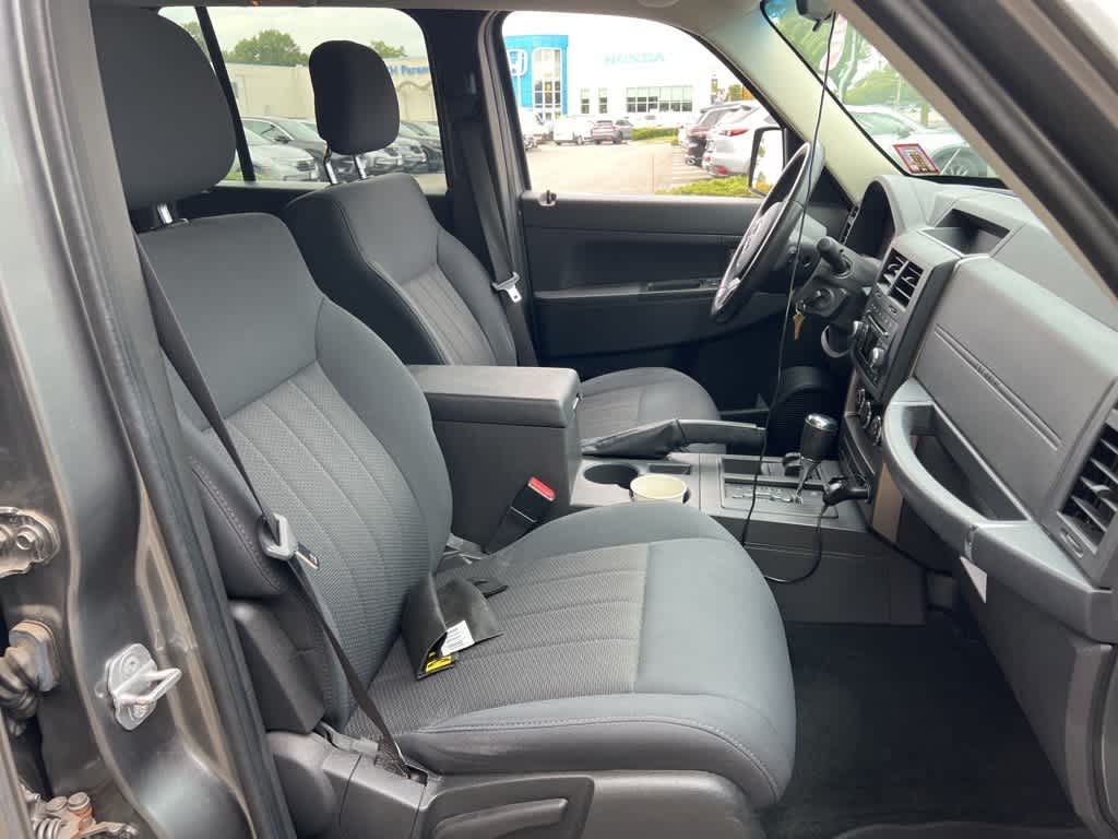 Thumbnail: 2012 Jeep Liberty - 22