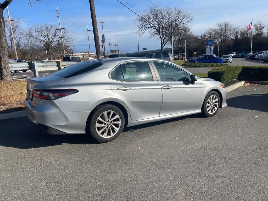 2022 Toyota Camry LE 9