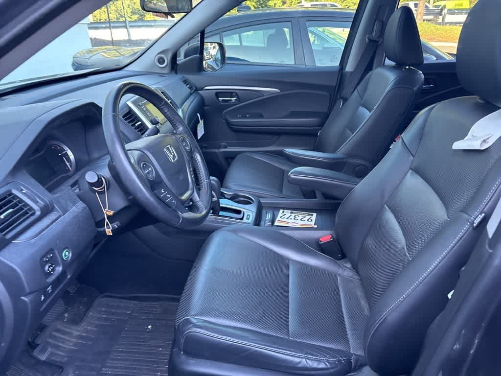Thumbnail: 2019 Honda Ridgeline - 10