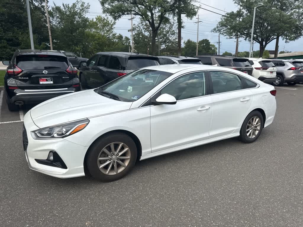 Thumbnail: 2019 Hyundai Sonata - 4