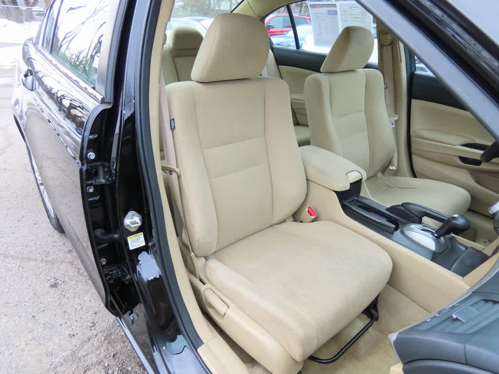 Thumbnail: 2011 Honda Accord - 15