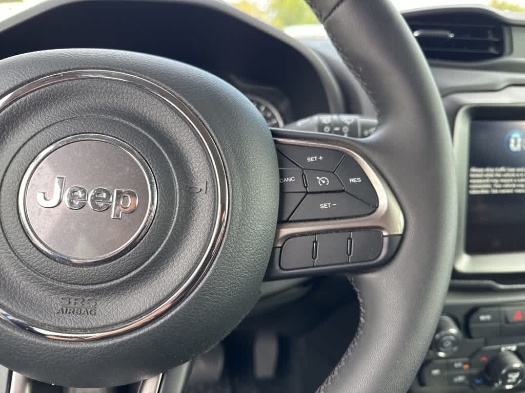 Thumbnail: 2022 Jeep Renegade - 16