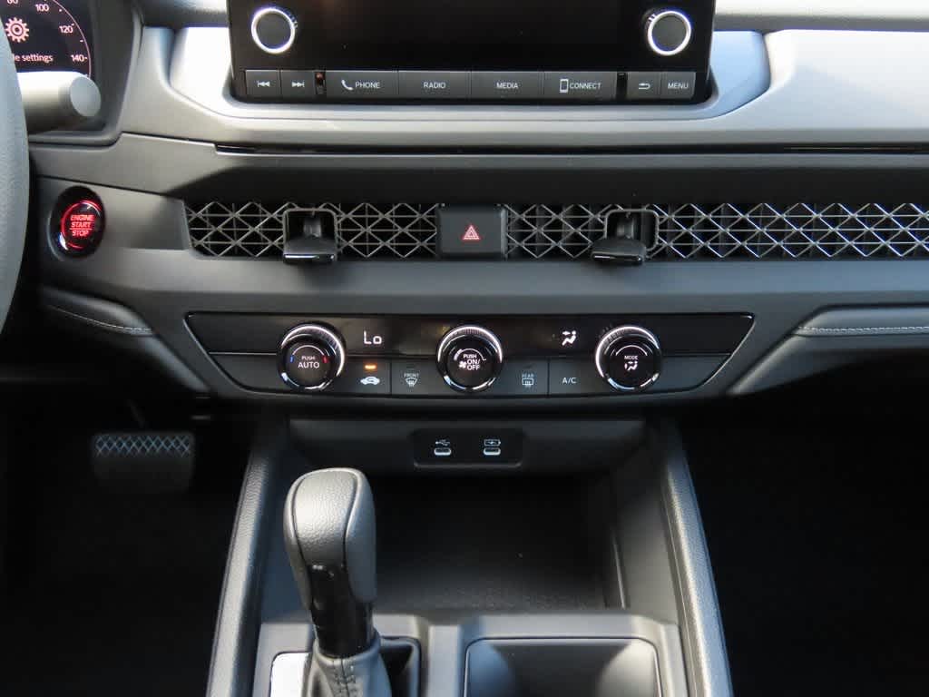 2025 Honda Accord LX 18