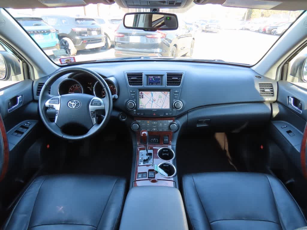 Thumbnail: 2011 Toyota Highlander - 33