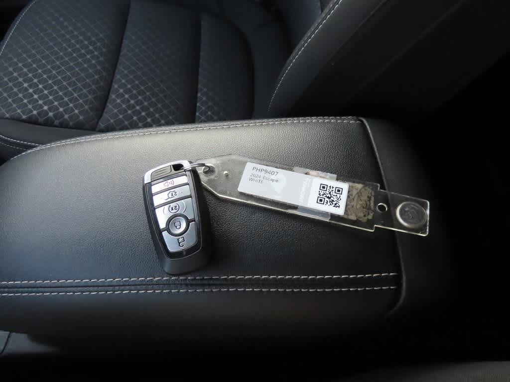 Thumbnail: 2024 Ford Escape - 26