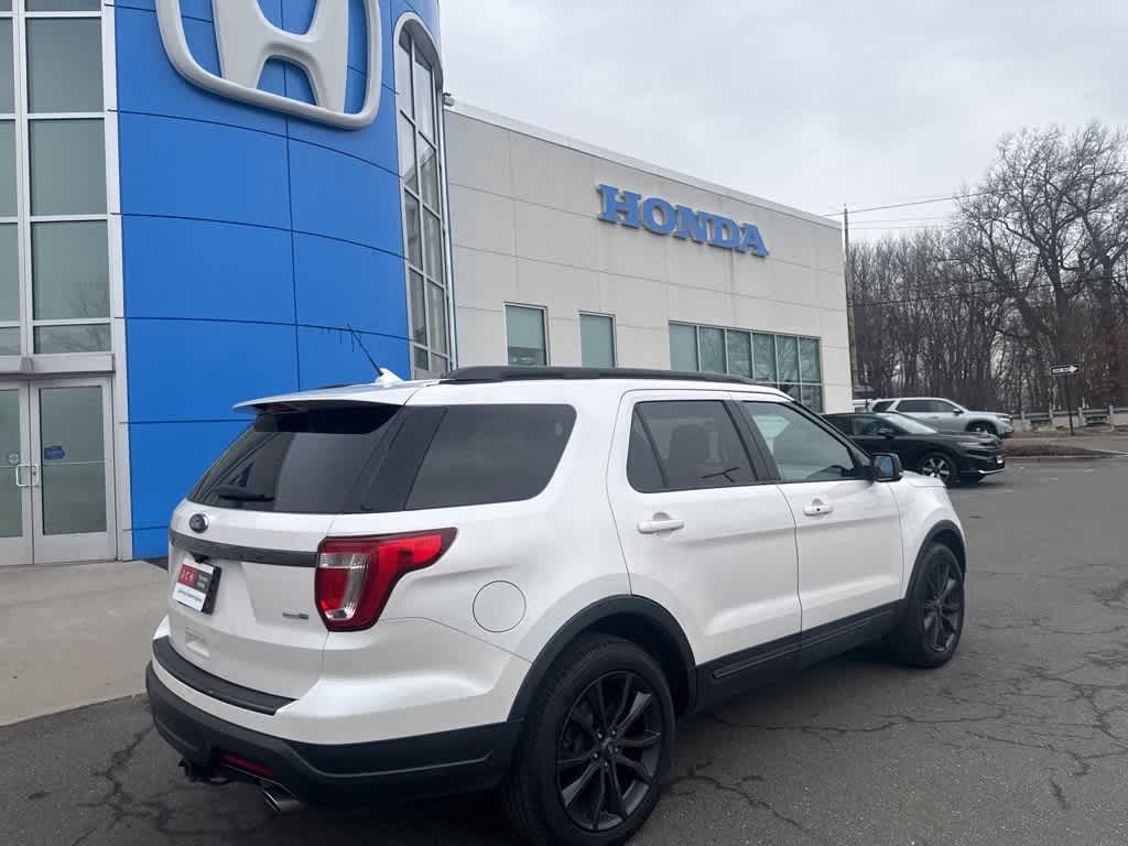 Thumbnail: 2018 Ford Explorer - 12