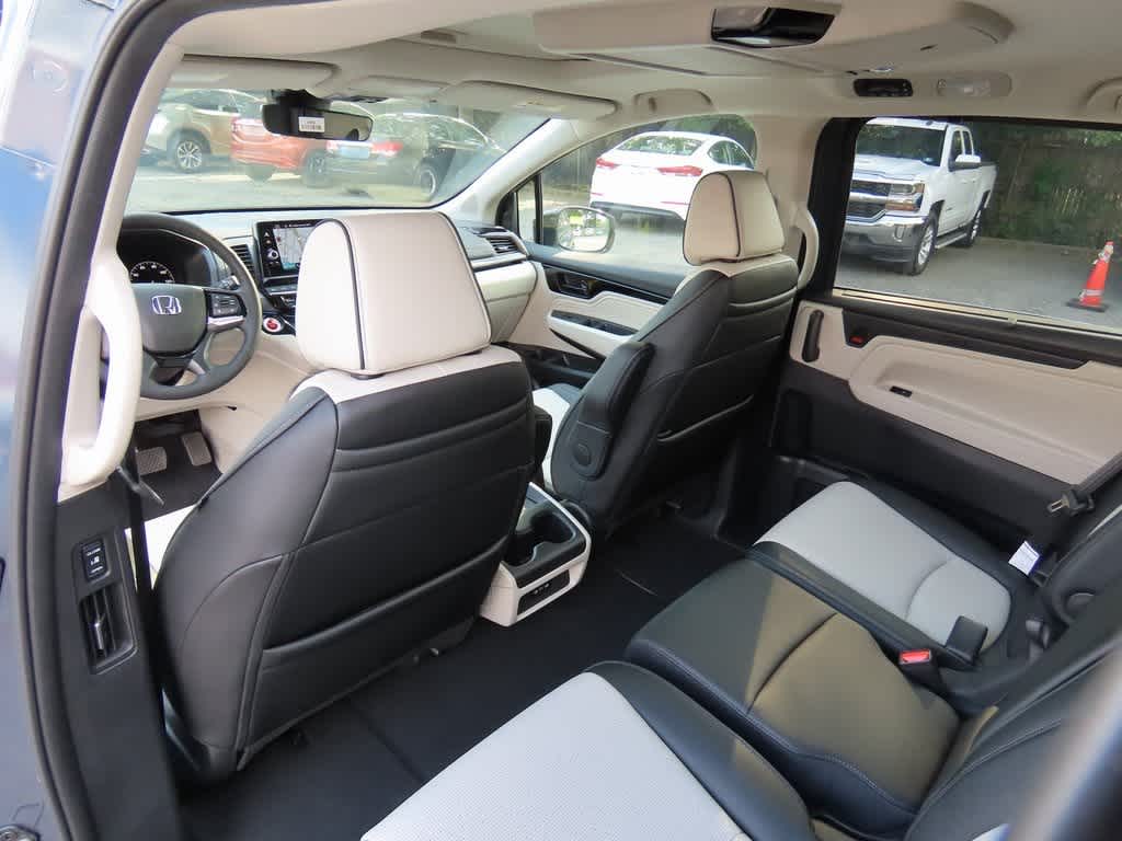 Thumbnail: 2026 Honda Odyssey - 16