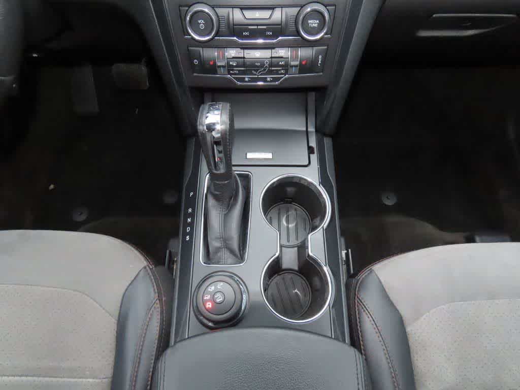 Thumbnail: 2017 Ford Explorer - 21