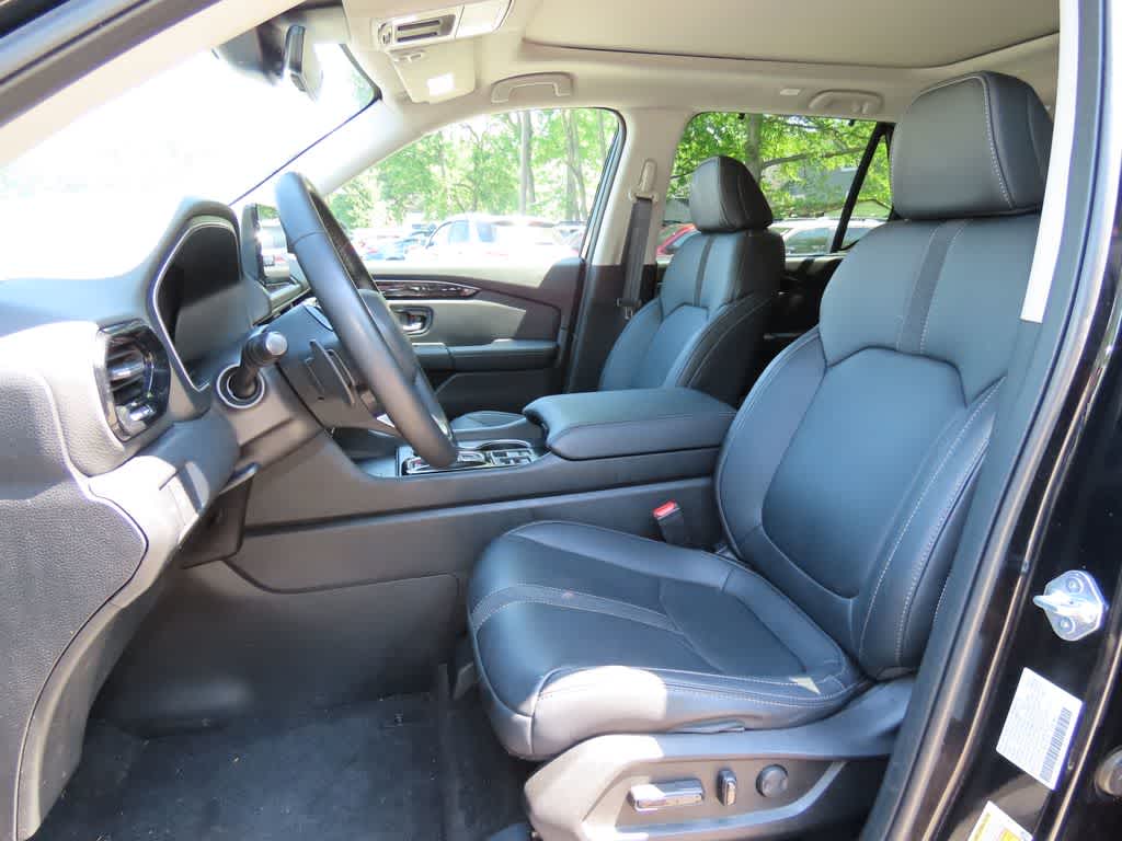 Thumbnail: 2023 Honda Pilot - 13