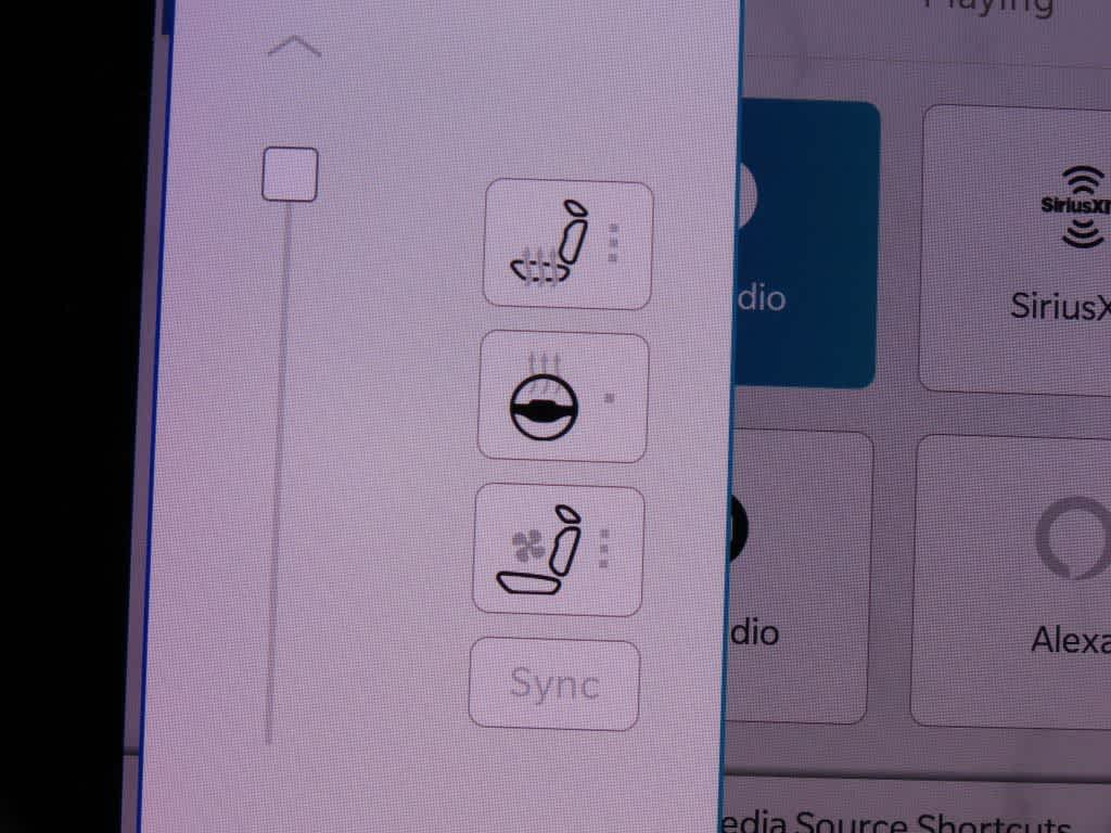 Thumbnail: 2022 Jeep Compass - 23