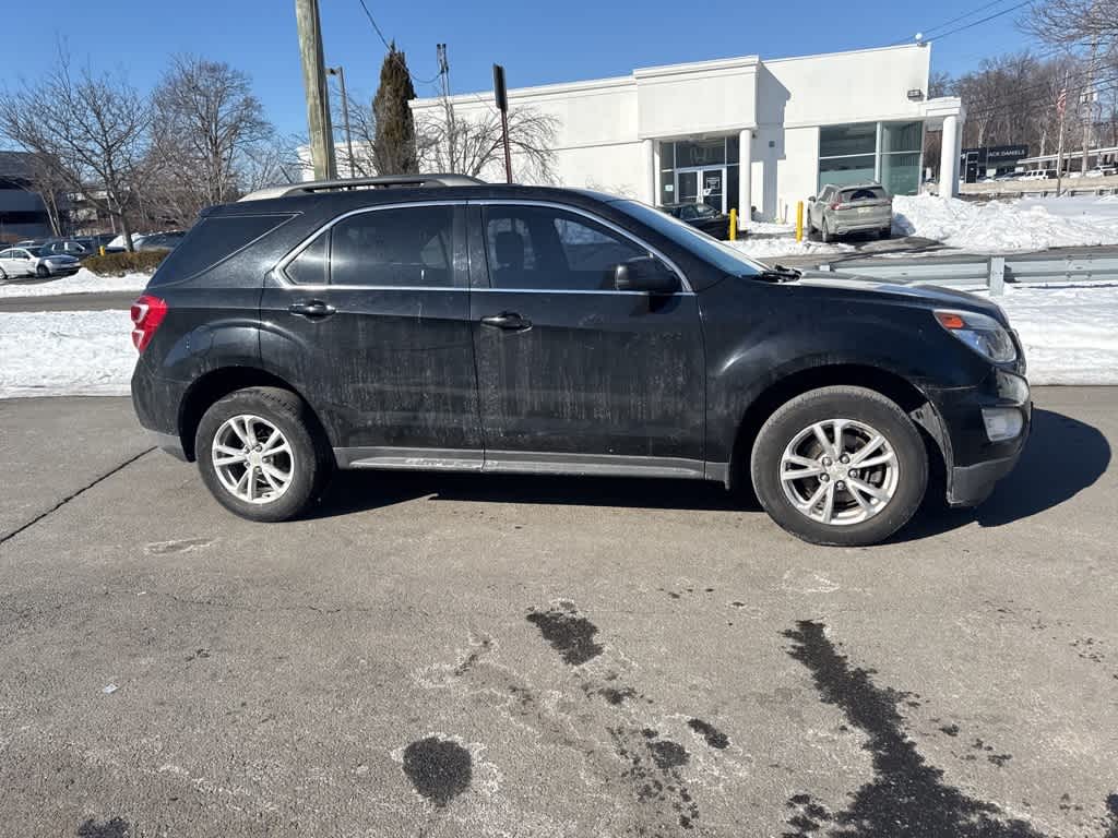 Thumbnail: 2017 Chevrolet Equinox - 5