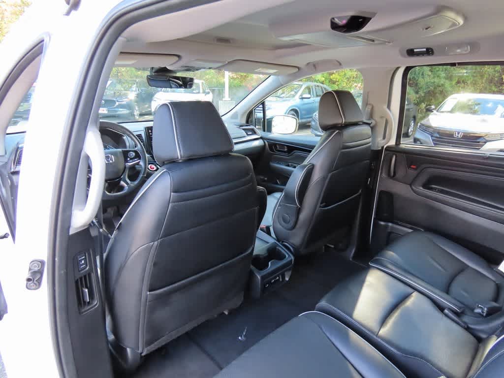 Thumbnail: 2023 Honda Odyssey - 16