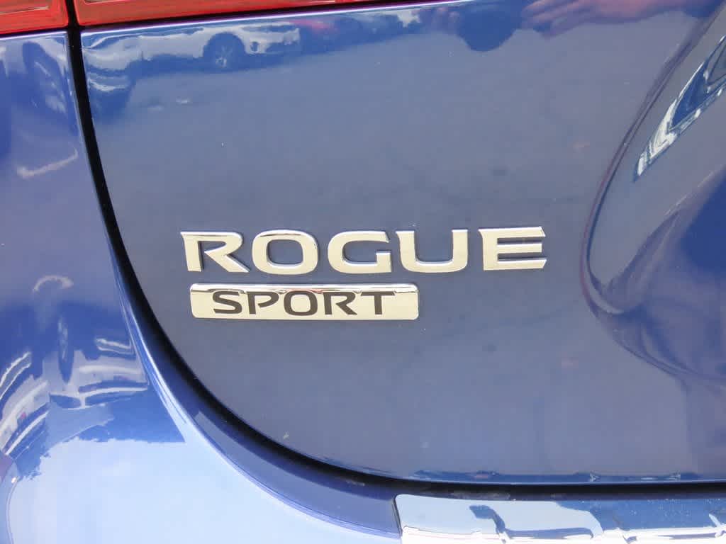 2022 Nissan Rogue Sport SV 7