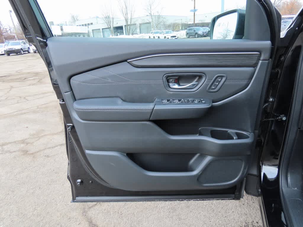 Thumbnail: 2026 Honda Pilot - 19