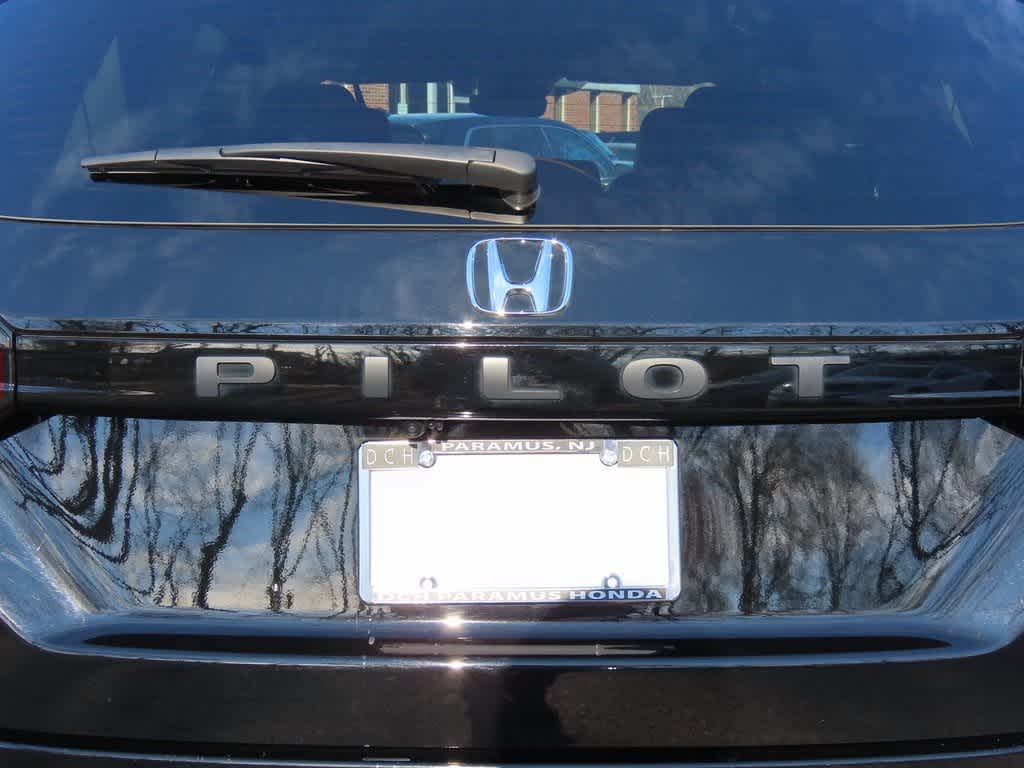 Thumbnail: 2023 Honda Pilot - 7