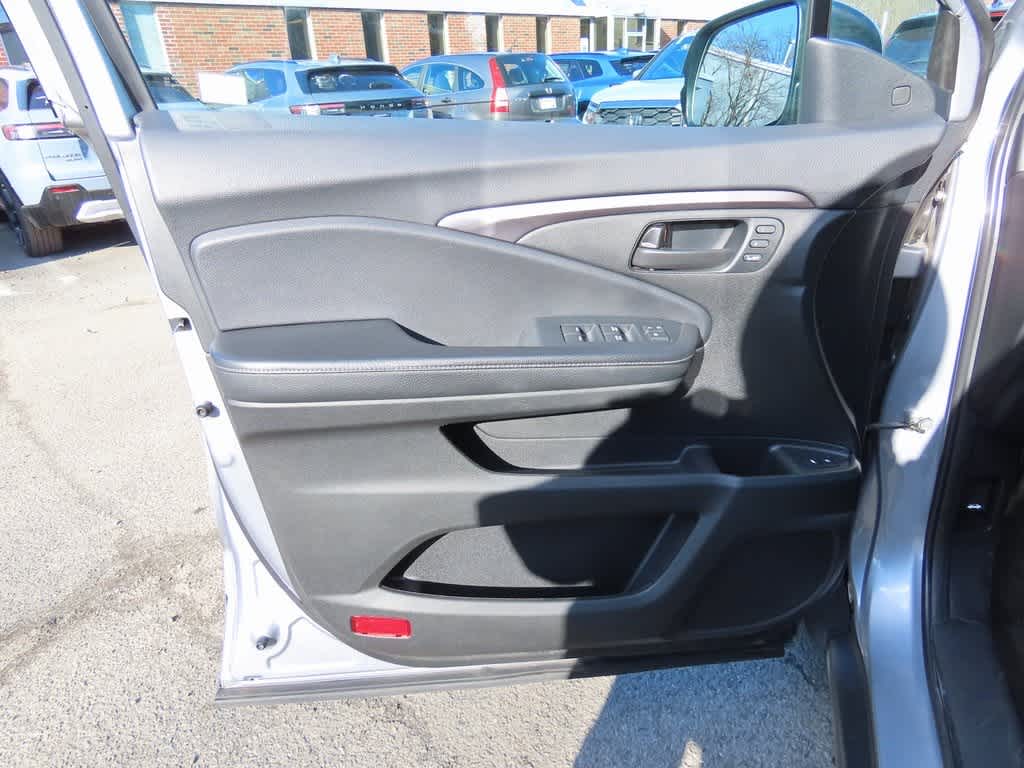 Thumbnail: 2023 Honda Passport - 14