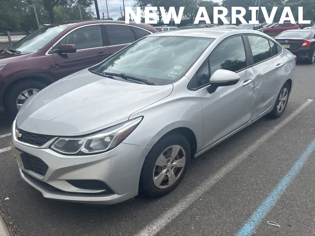 Thumbnail: 2016 Chevrolet Cruze - 2