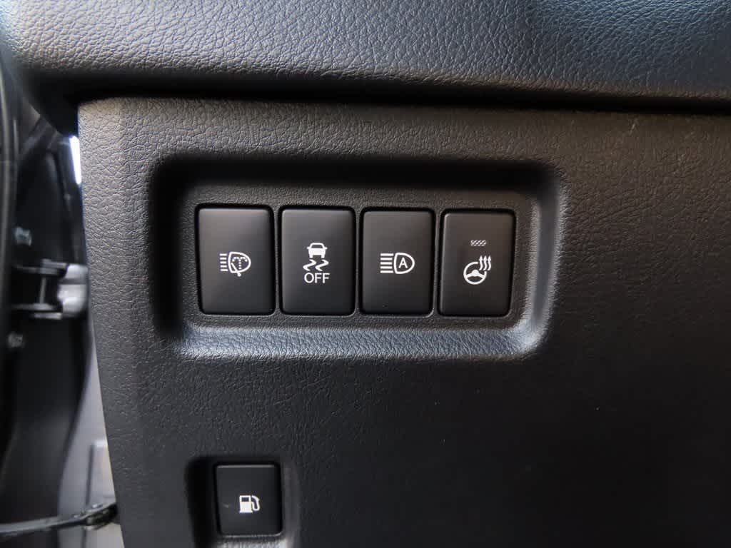 Thumbnail: 2023 Lexus GX - 27