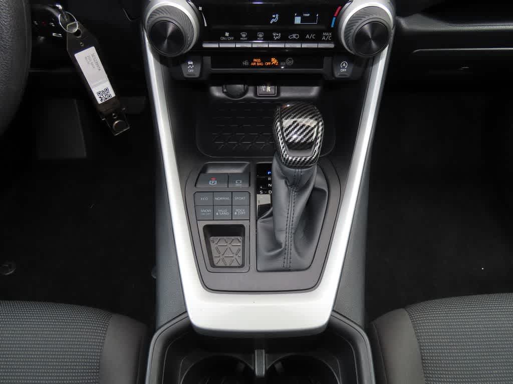Thumbnail: 2025 Toyota RAV4 - 19