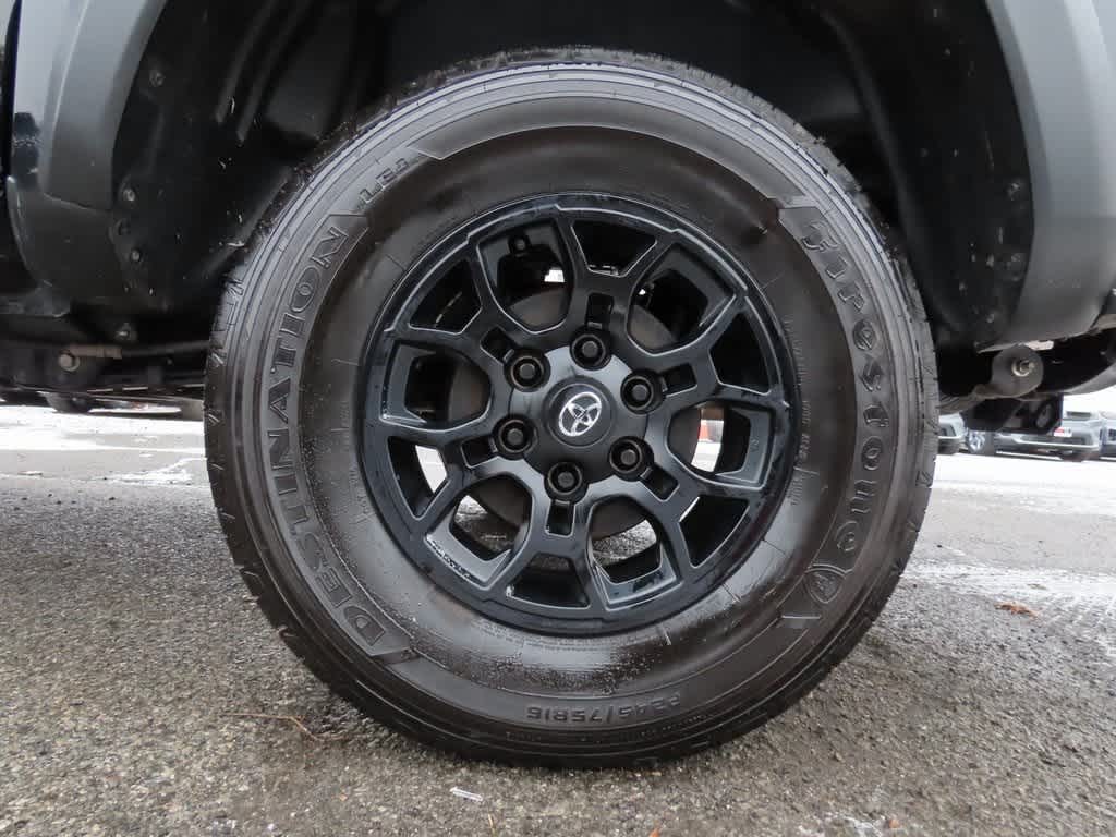 Thumbnail: 2023 Toyota Tacoma - 11