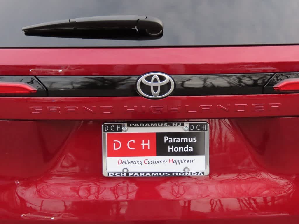 Thumbnail: 2024 Toyota Grand Highlander - 7